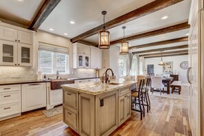 Ferienhaus, Mehrere Betten, Whirlpool, Bergblick | Eigene Küche | Kühlschrank, Mikrowelle, Ofen, Herdplatte