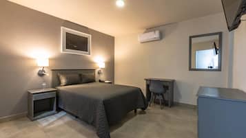 Standard Single Room | Desk, laptop workspace, iron/ironing board, free WiFi