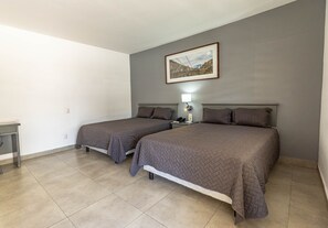 Habitación estándar doble, 1 habitación | Escritorio y espacio para trabajar con un portátil