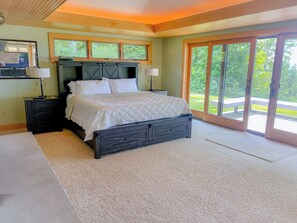 5 habitaciones, escritorio, tabla de planchar con plancha y wifi gratis 
