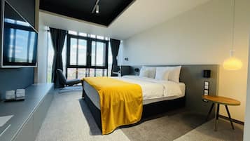Standard Double Room, 1 Bedroom, City View | Minibar, in-room safe, desk, laptop workspace