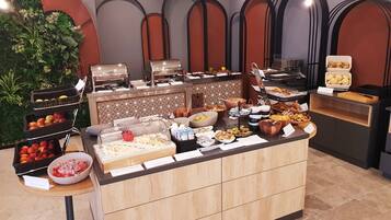 Colazione a buffet inclusa, servita tutte le mattine