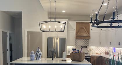 “Lake Escape”- Lake House @ Lake of Arbuckle’s