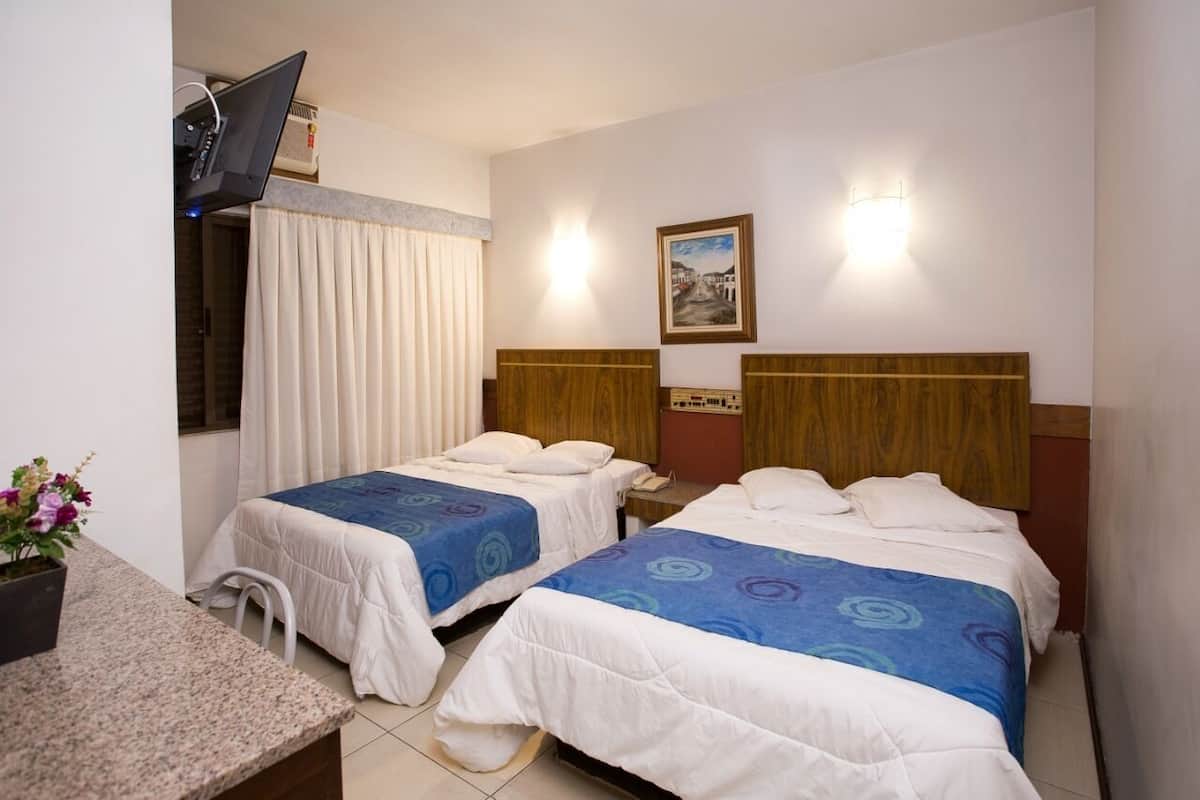 Quarto básico Duplo | Wifi gratis y ropa de cama
