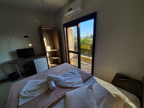 Escritorio y wifi gratis