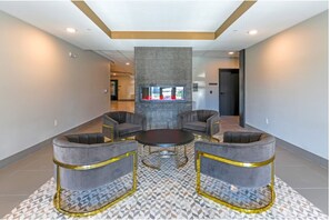 Lobby - 1 Bedroom 1 Bath Apartment (Altoona)