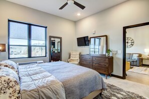 1 bedroom, iron/ironing board, WiFi, bed sheets - The Fairway - Apartment 105, 1 bed 1 bath (Altoona)