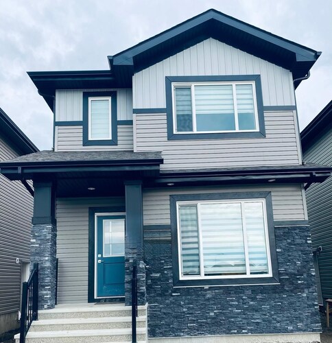 Adorable brand new 2 bedrooms basement suite.