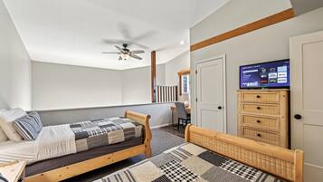 2 habitaciones, escritorio, tabla de planchar con plancha y wifi gratis