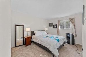 2 chambres, fer et planche à repasser, Wi-Fi gratuit, draps fournis