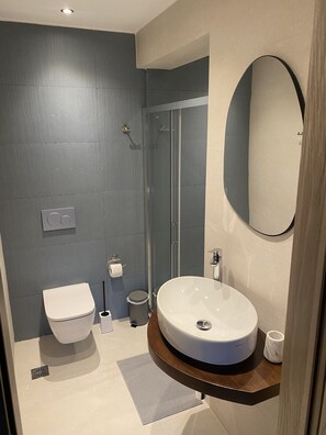 Apartemen Deluks | Kamar mandi