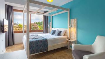 Deluxe Double Room | Premium bedding, minibar, free WiFi, bed sheets