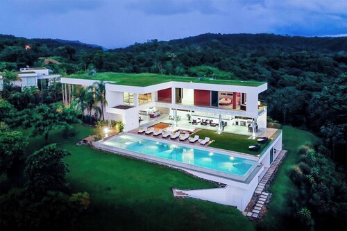 NEW! LUXURY DREAM VILLA - privat Infinity-Pool, breathtaking OceanView 