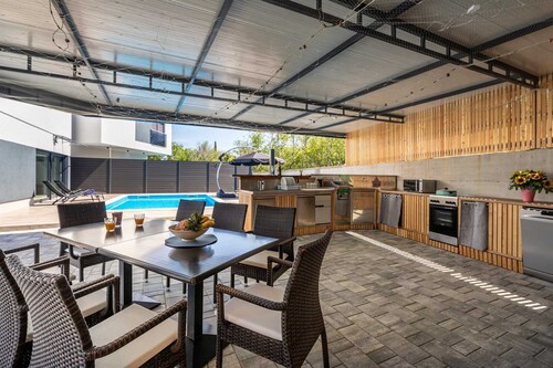 Villa George with a heated swimming pool