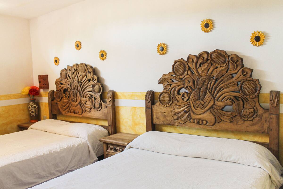 Quarto casal | Ferros/tábuas de passar roupa, roupa de cama