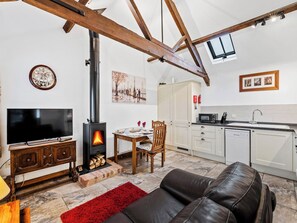 Fireplace - 1 bedroom accommodation in South Barrow, near Yeovil (South Barrow, near Yeovil)