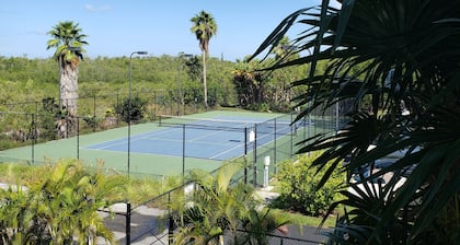 Two-bedroom, two-bath condo close to the Ocean. Full kitchen, living r & balcony