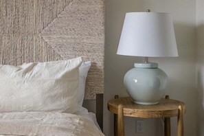 3 bedrooms, iron/ironing board, WiFi, bed sheets - Stunning 3-Bedroom Townhome in Big Sky Town Center (Big Sky)