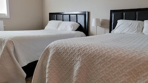 Kamar Double Standar