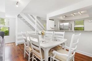 Dining - Renovated in 2024 3 Levels Lakefront Townhouse in the heart of SML. (Moneta)
