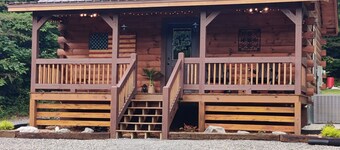 Bennett Lake Tiny Cabin 