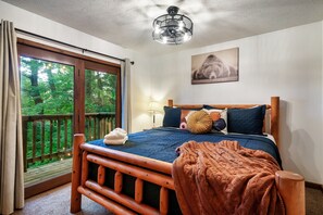 4 habitaciones, tabla de planchar con plancha y cuna de viaje 