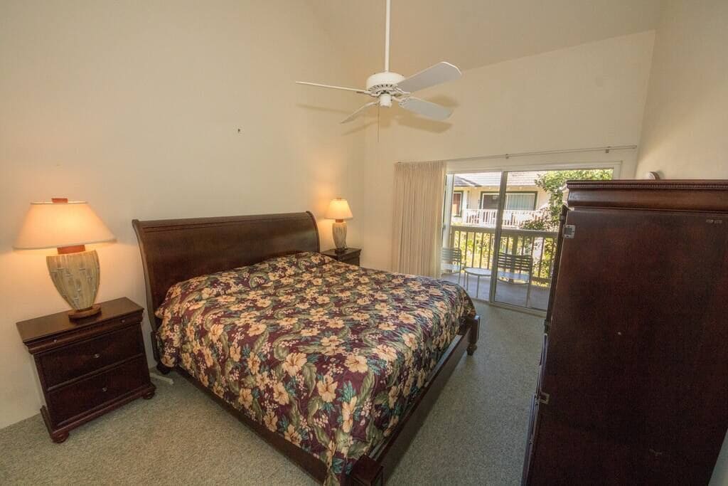 8 bedrooms, iron/ironing board, WiFi, bed sheets