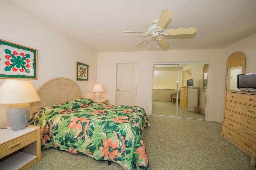 8 bedrooms, iron/ironing board, WiFi, bed sheets