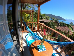 Double Room, Sea View | Premium bedding, minibar, WiFi (free), bed sheets - Pousada Bela Vista (Angra dos Reis)