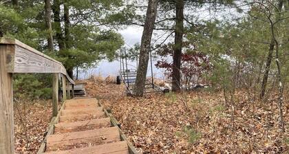Newer 4 bdrm lake home 5 minutes from everything Danbury