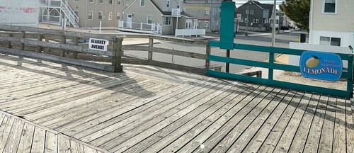 Beach Block Cottage w/ 2 Parking & Private Deck [1219]