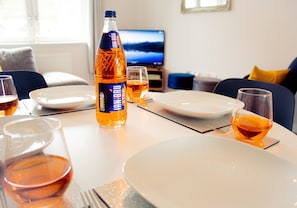 Dining - 10 Bynack House - Aviemore apartment close to village centre (Aviemore)