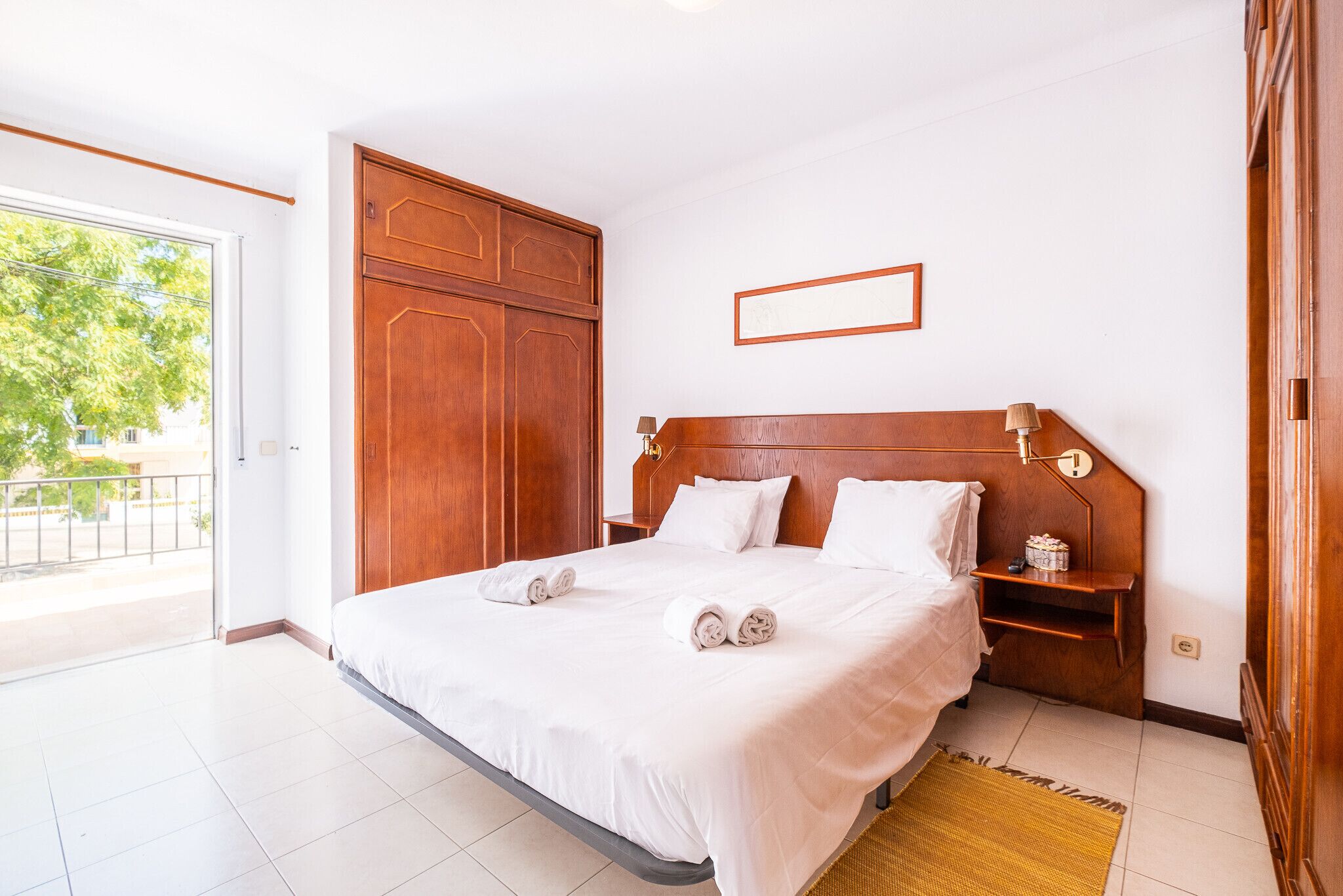 3 chambres, fer et planche à repasser, Wi-Fi gratuit