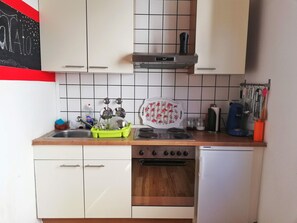 Apartment | Private kitchen | Fridge, microwave, oven, stovetop - 6 People Vacation Apartment In The Black Forest (Villingen-Schwenningen)