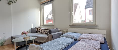 Apartment | 3 bedrooms, free WiFi, bed sheets