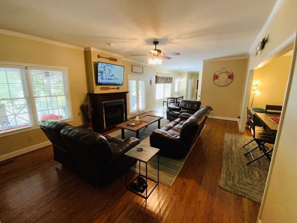 Smart TV, fireplace, foosball