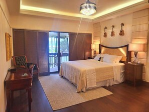 办公桌、熨斗/熨衣板、WiFi、床单