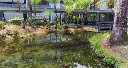 Polynesian Koi Pond Gardens Condo in Hilo w pool