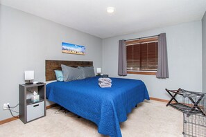 4 bedrooms, iron/ironing board, travel cot, free WiFi