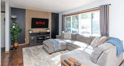 4BR Fenced Yard I King Bed, Games, Pack n Play