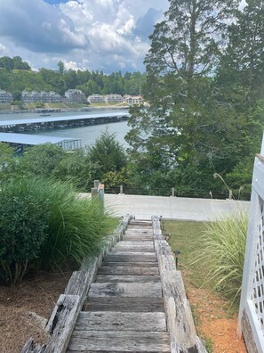 Property grounds - Waterfront 5 Bed, 4 bath w/Golf, Winery, Tiki bar, Deerfield Marina, & boat slip (La Follette)