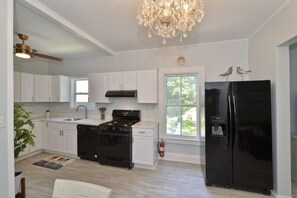 Fridge, microwave, oven, stovetop - Entire 1 Bedroom Apartment in Lovely Family Vacation Lake House. Pets welcome! (Greenwood Lake)