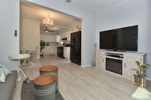 TV, fireplace, foosball - Entire 1 Bedroom Apartment in Lovely Family Vacation Lake House. Pets welcome! (Greenwood Lake)