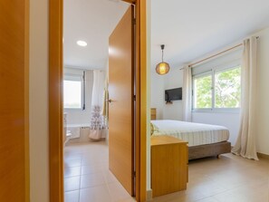 3 Schlafzimmer, Bügeleisen/Bügelbrett, Reisekinderbett, kostenloses WLAN