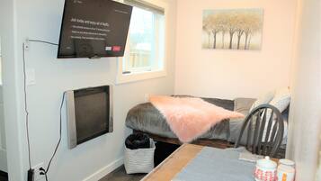 1 Schlafzimmer, Betten mit Memory-Foam-Matratzen, WLAN, Bettwäsche
