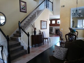 Interior - An Elegant Executive/Corporate Residence (Sacramento)