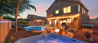 Desert Oasis Amazing Pool/Waterfall/Firepit/Office