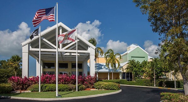 Exterior - $150/NIGHT!! 2 Bedroom Condo at The Hammocks at Marathon Key! (Marathon)