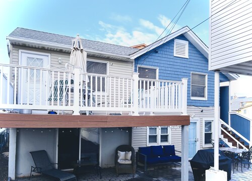 Relaxing Seaside Condo – Steps from the Boardwalk!
