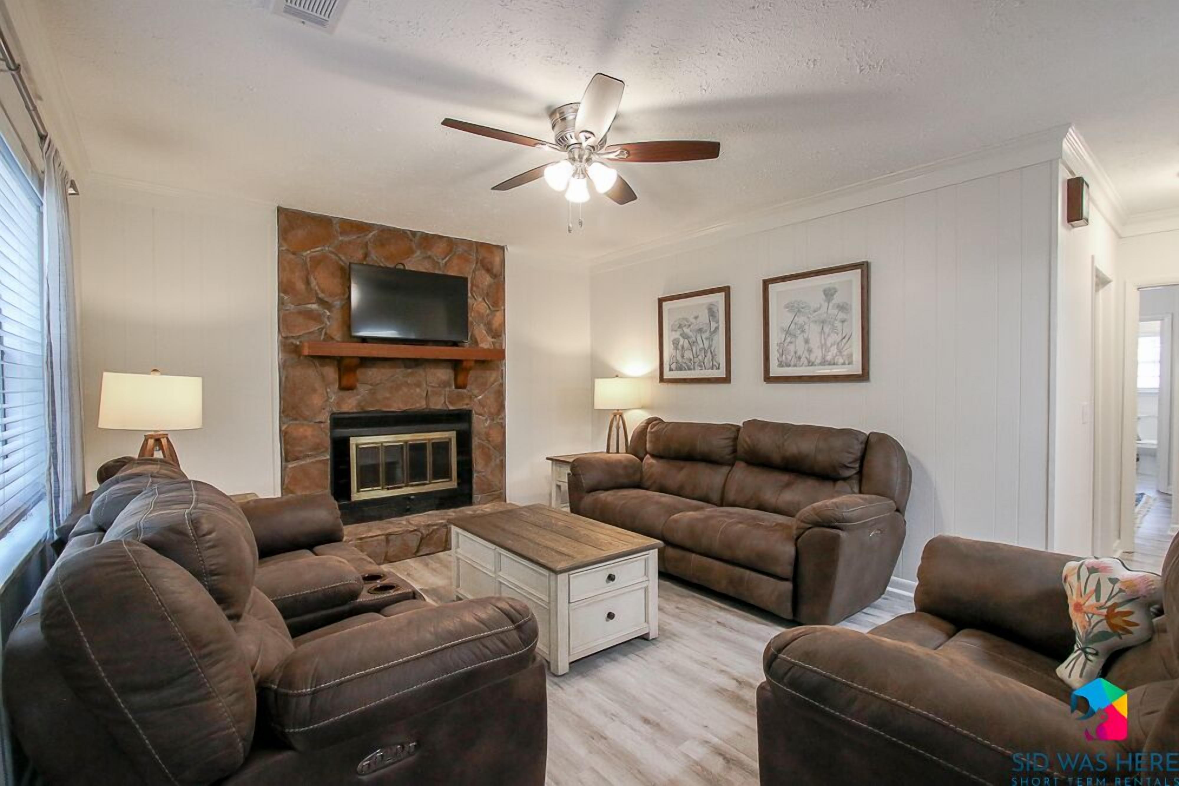 Smart TV, offices, computer monitors